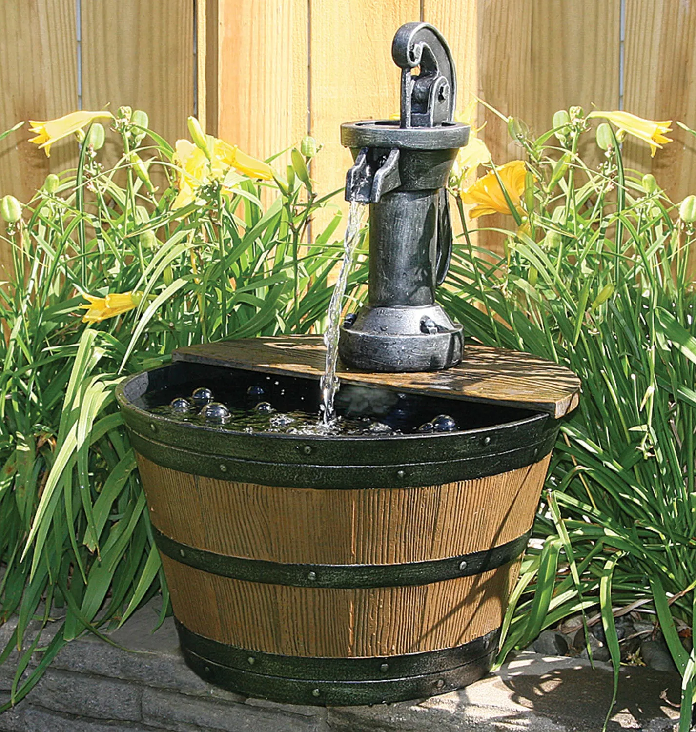 Beckett Corp - Water Pump With Lighted Barrel Fountain