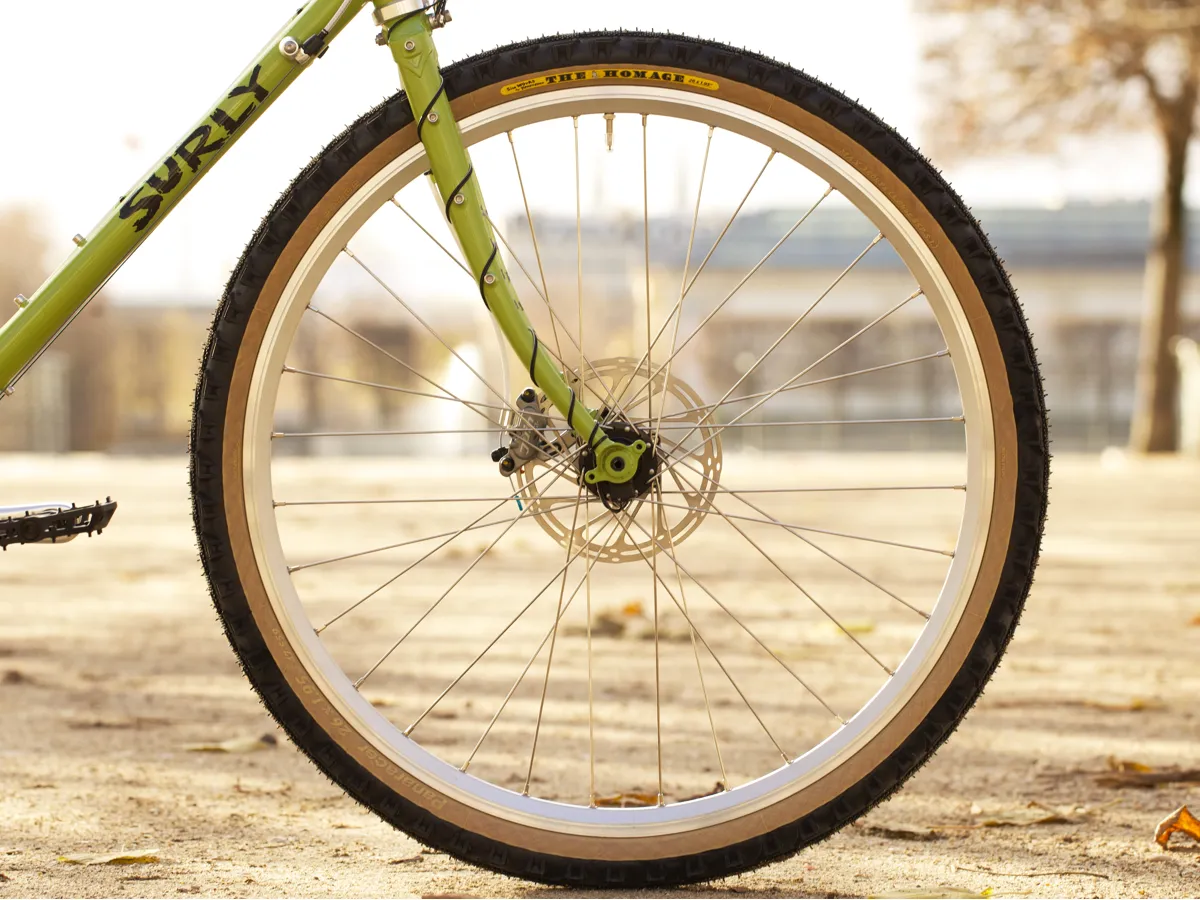 CAROLE'S SURLY DISC TRUCKER PEA LIME SOUP