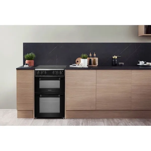 Hotpoint HD5V92KCB UK Electric Cooker Black