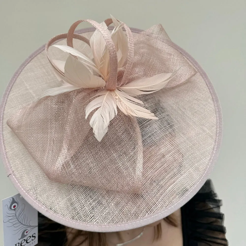 J Bees JB24/28 Feather Centre Hatinator In Pinks