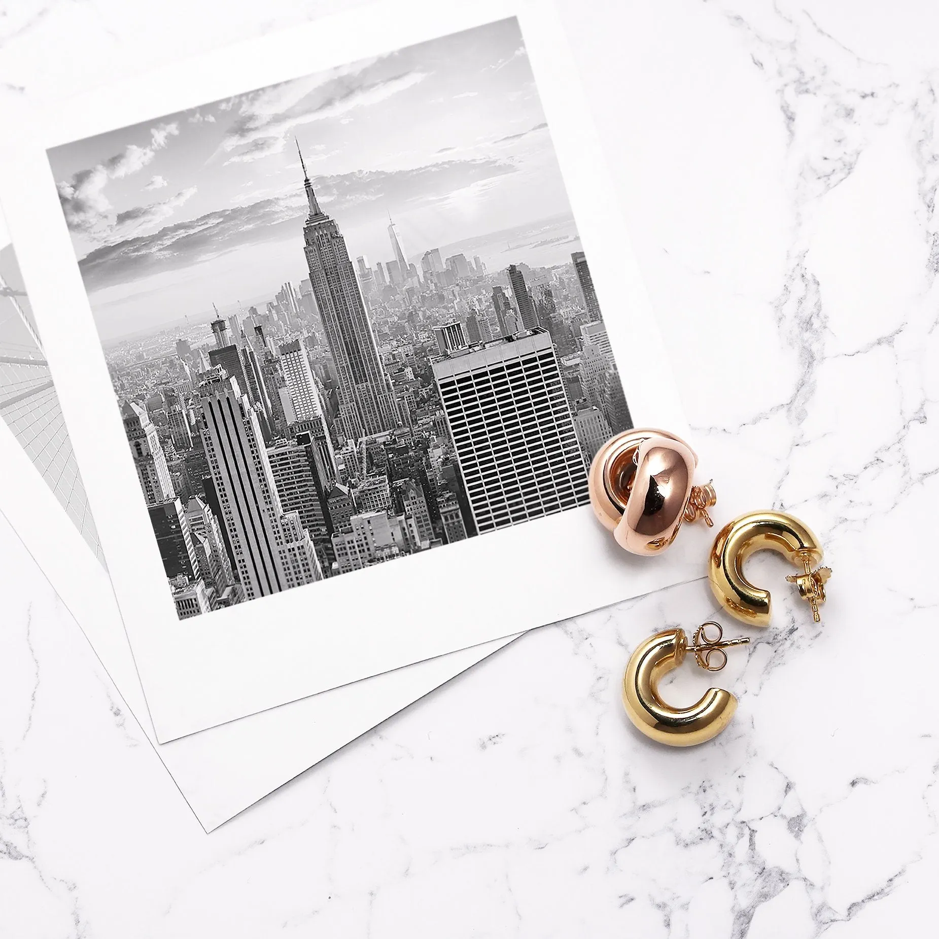 Manhattan Gold Hoop Earrings