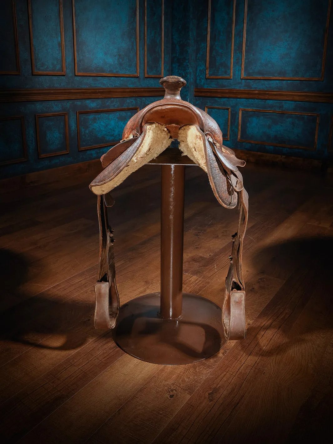 Maverick Western Saddle Bar Stool