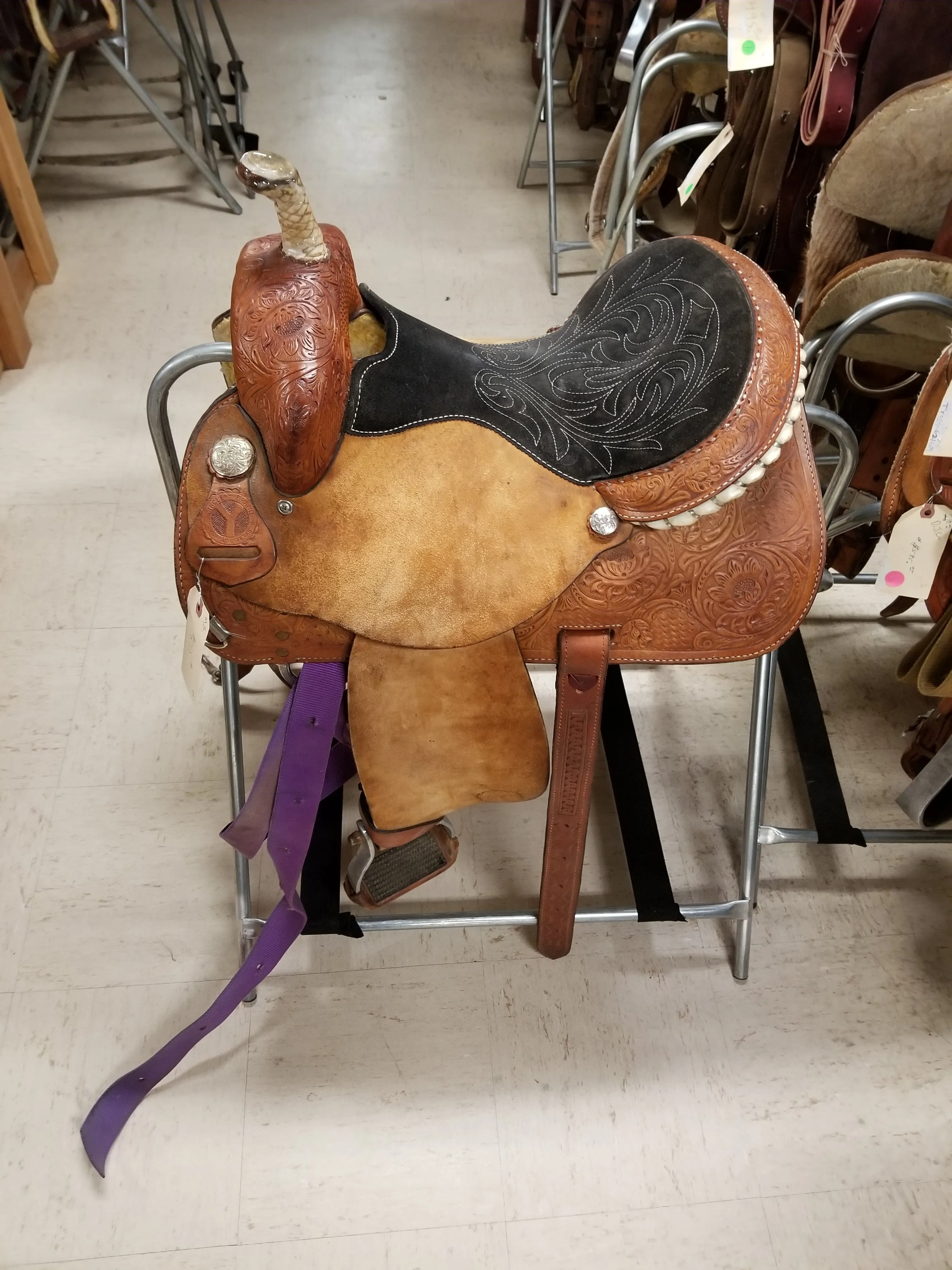 Used Circle Y Barrel Racer/M.B.8/14"