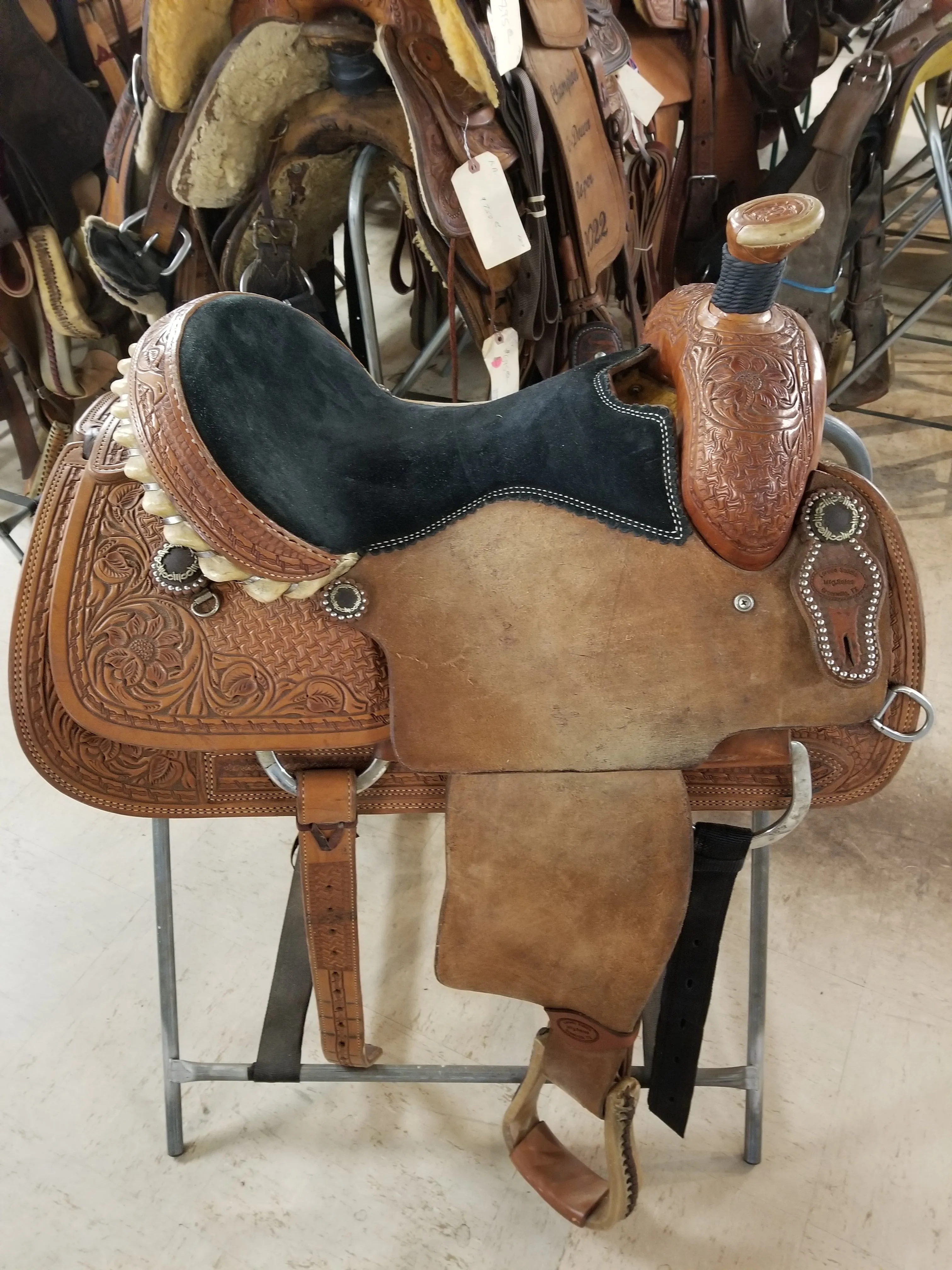 Used Laredo Saddle Roper/C.G./15 1/2"