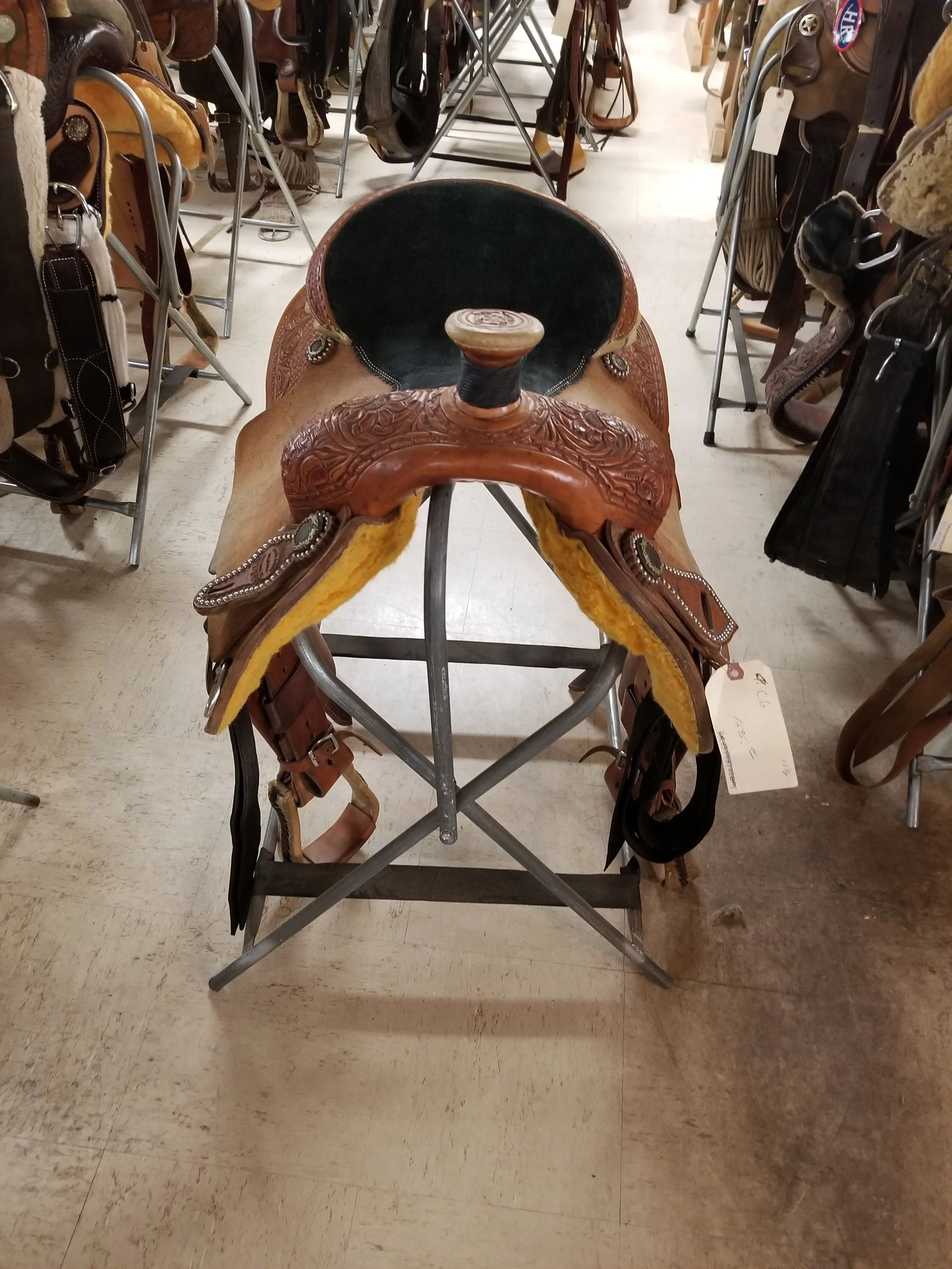 Used Laredo Saddle Roper/C.G./15 1/2"